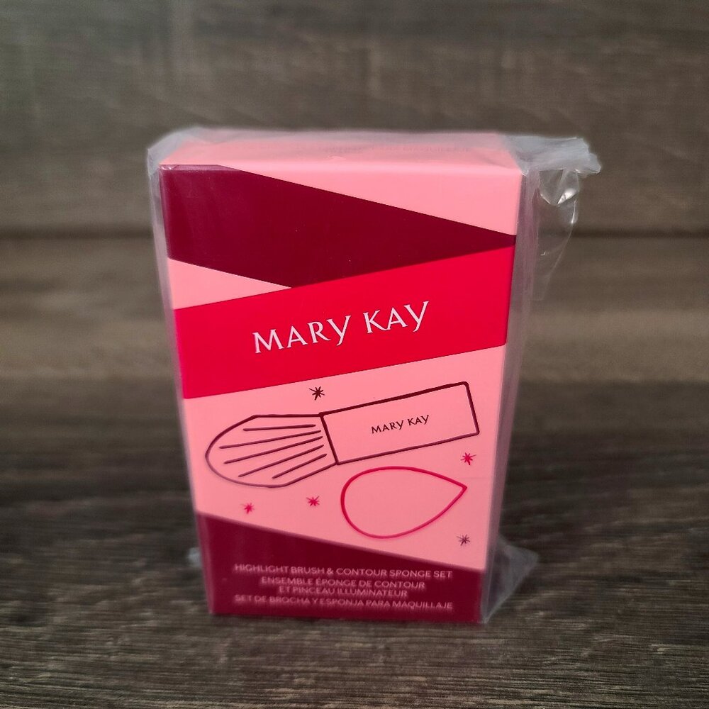 Mary Kay Highlight Brush & Contour Sponge Set